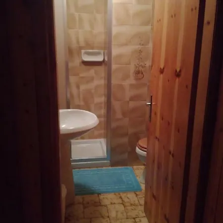 Di Claudia Oda ve Kahvaltı *